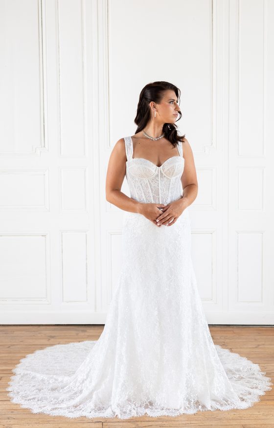 Robe de mariée Aura, haut bretelles, jupe dentelle