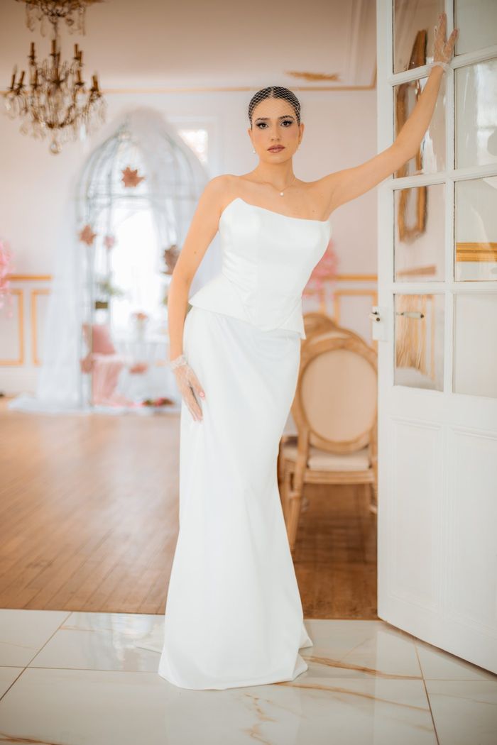 ensemble deux pièces jupe et bustier en satin