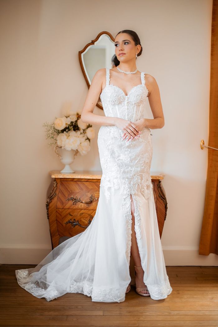 Robe de mariée dentelle doublure nude
