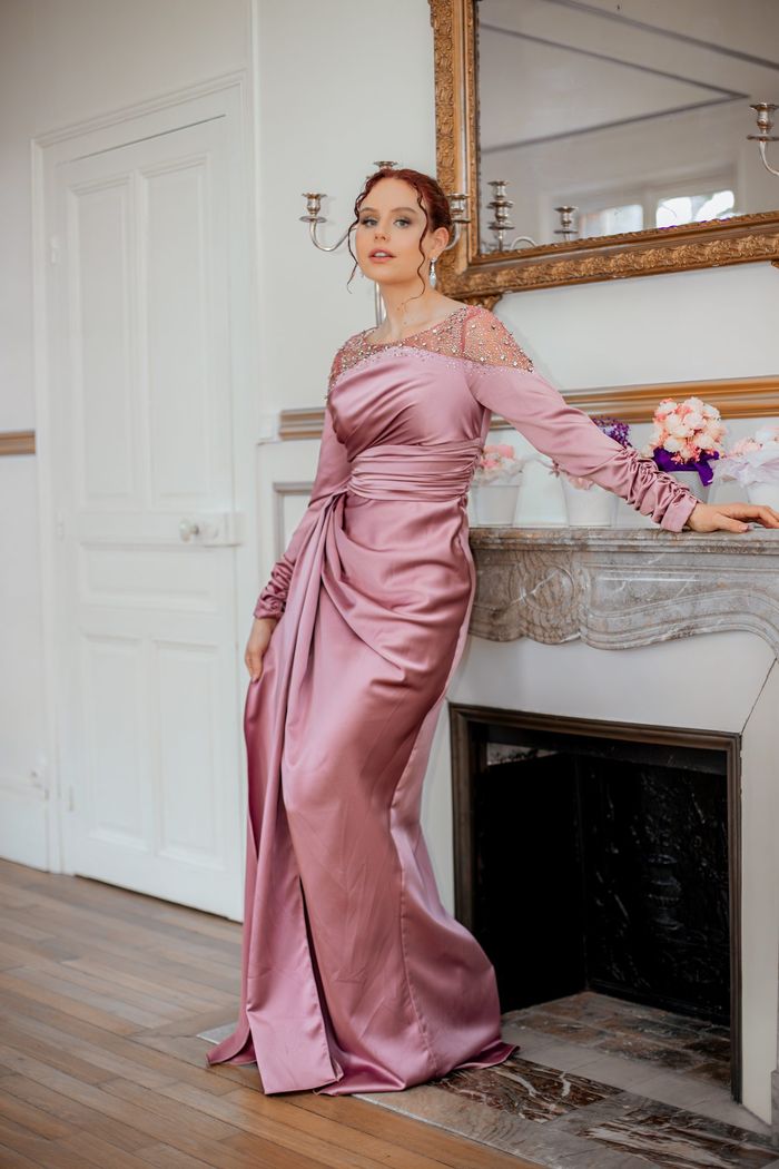 Robe invitée rose satinée